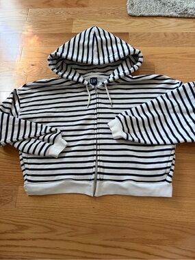 GAP Striped Zip-Up Cropped Hoodie